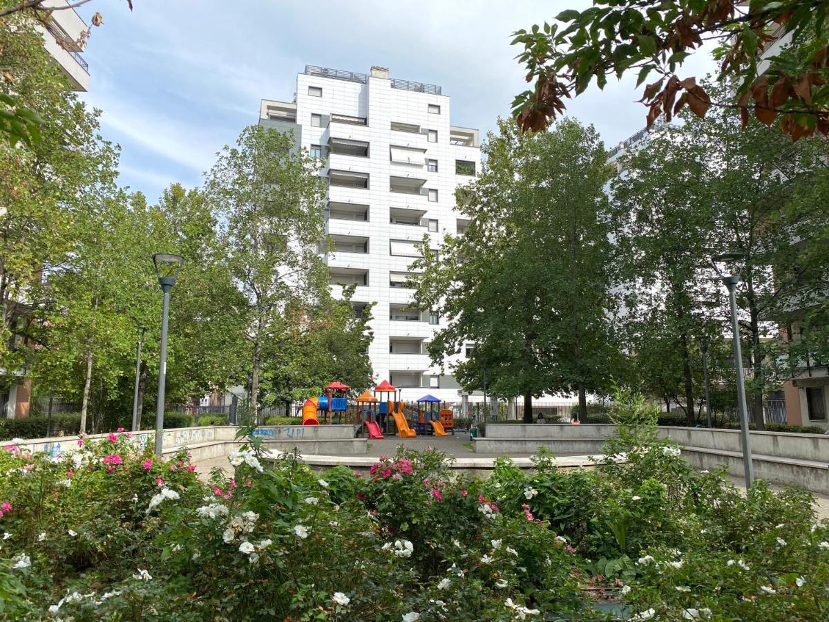 Appartamento Sulla Metro 3 Gialla Maciachini ミラノ エクステリア 写真